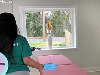 Delicious wax appointment feels so good