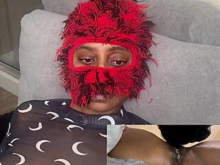 Ebony babe fails no-moaning challenge as wet pussy gets eaten close-up till squirting orgasm