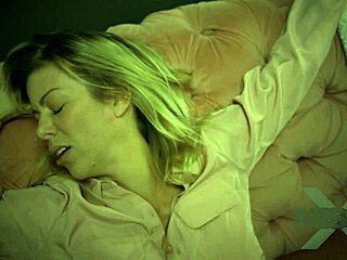 Creampie milf bends for doggystyle fingering taboo!