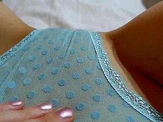 petite french amateur caresses wet chatte after work