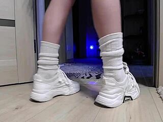 wow those delicate legs in sneakers need worshipping now!!