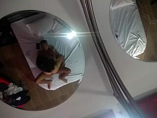 wanna see my lover pound my pussy in hotel till creampie fill-up?