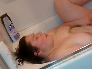 Who's ready for Gloria to squirt fingering her fat pussy with a dildo in the tub?