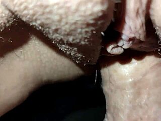 Filling Married Wife's Juicy Pussy With Massive Creampie Load!