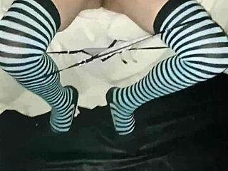 Mature Busty Milf Whore Fingers Juicy Big Clit Pussy to Orgasm