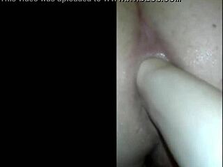 shorty fists huge pussy hardcore with massive toys