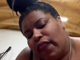 babe smothers face with big ass shaved pussy sitting 😍🍑
