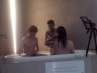 threesome at motel hidro with brazilian tattoo group