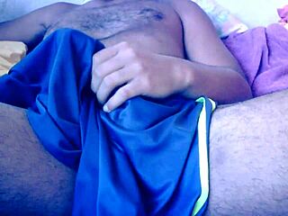 damn i had so many ganas to flash my cum covered body and masturbate solo till creampie
