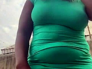 hey, isn't this hot wife just begging for more?