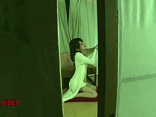 yo yua ariga's blowing that cock with such wild jav passion it's insanely hot right??
