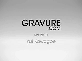 i can't get enough of yui kawagoe's teasing poses