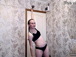 feeling so horny after workout fingering my panties off 😏💦