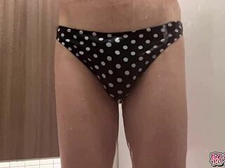 miniskirt boots polka dot panties got me so wet masturbating hard 😩🔥