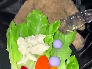 Arabian snowbitch masturbates wildly for bbc with food fetish frenzy in beverly hills