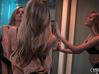 uhh, kiara cole and scarlett sage's blonde pussy licking in heels is insane...