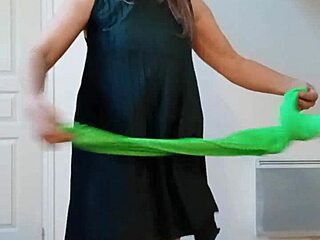 BDSM slave flashes ripped clothes in st patrick striptease