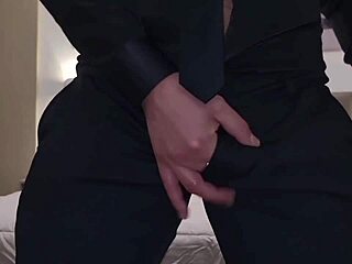 Alexander Audran Intense Handjob Explosive Cumshot Mouth Swallow