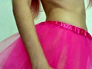 sex fairy shakes curvy ass teasing me wildly!!