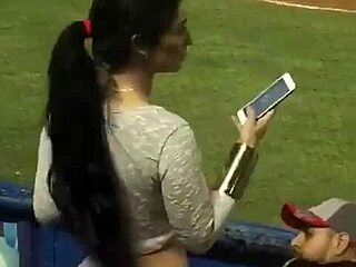 milf's sexy ass shaking in leggings at stadium?