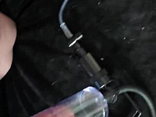 pumpin that fat bbw pussy till it puffs up huge 💦🍑 whoa!!