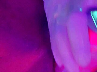watch me gape my pussy wide with toys