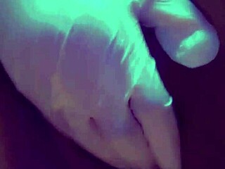watch me gape my pussy wide with toys