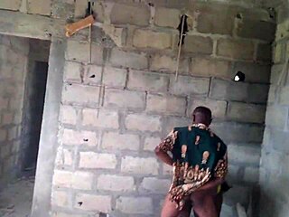 Street Boy Lures Juicy Orange Seller Inside for Rough Pussy Pounding Till Dripping Cum!