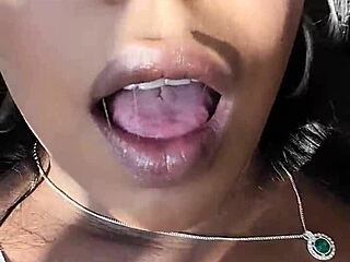 gabi de ribeirao preto strokes her morning shemale cock solo masturbation ebony trans fun