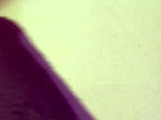 Young amateur solo close-up softcore ass fingering feels so damn good