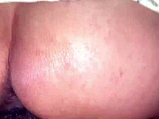 desi auntie shakes big ass while getting hardcore fucked