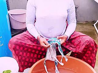 Sexy maid's DAUGHTER rides OWNER hard with DIRTY TELUGU TALKS in bedroom