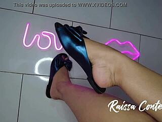 I'm obsessed with my sexy oiled footjob in blue flip flops making him cum like steirinha issa conte