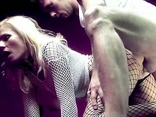 blonde milf CRAVES big juicy dicks deep in her ass!