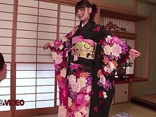 shaved pussy yua ariga toys creampie seduction 😘