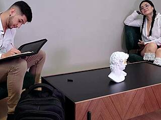 teacher sara if i fuck you hard doggystyle will you give me good grades??