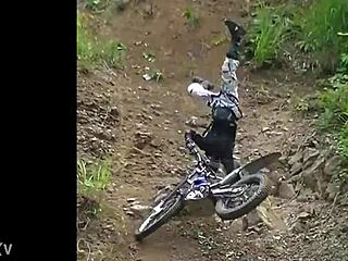 ever wonder about that sleek japanese yz250fx ride