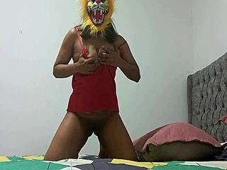 damn this latina tigresa's erotic dance and wet pussy fingering masturbation has me moaning for more