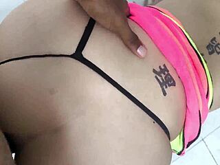 mi hermanastra me enseña a follar y ruega por corrida 😏🍆💦