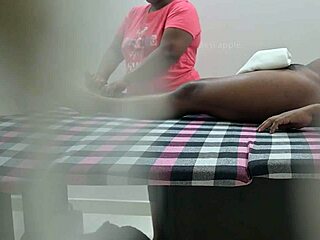 Thai masseuse strokes cock to explosive cum happy ending