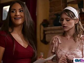 three hot girlfriends lesbian lick trib scissor fest! 👯‍♀️💋