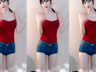 wanna see this sexy chinese girl bouncin up n down tits? 