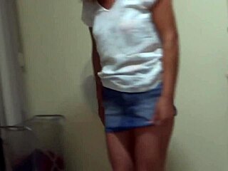 Curvy Latina Stepmom Lifts Dress Flashes Big Ass to Stepson's Friends