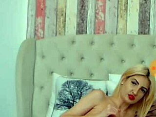 Blonde bombshell Louiseivyx goes topless shaking big tits and ass