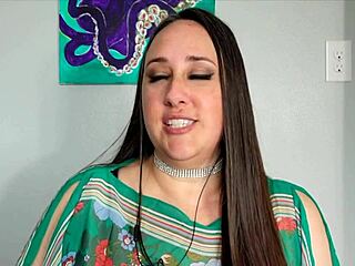 Stinky Sneaker Feet Tease Leads to Fetish Talk and CEI Instructions