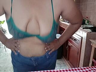 suegra sneaks a voyeur vid in kitchen flashing her fat curvy Mexican tits 😜🍳