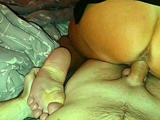 Stepmom's curvy body aches for forbidden fingering and feet play