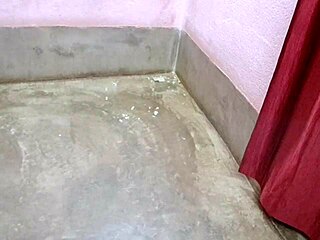 mmm beautiful young indian girl's wet vagina stretched by mature cock till cum explosion