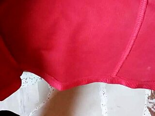 gretala stands for a unique balloon fetish release