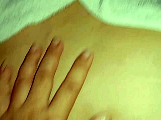 Chubby Pinay Creampie Pussy Pounding in Hotel Missionary